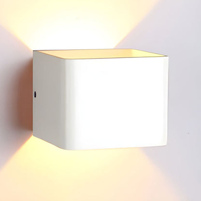 Cube-Shade Wall Light