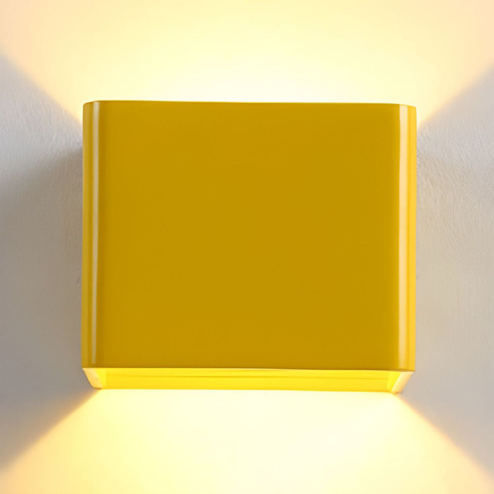 Cube-Shade Wall Light