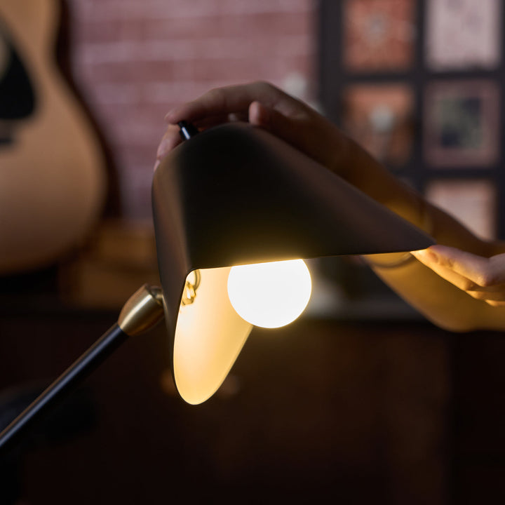 Modern Tripod Table Lamp 12.6' | Kalsten