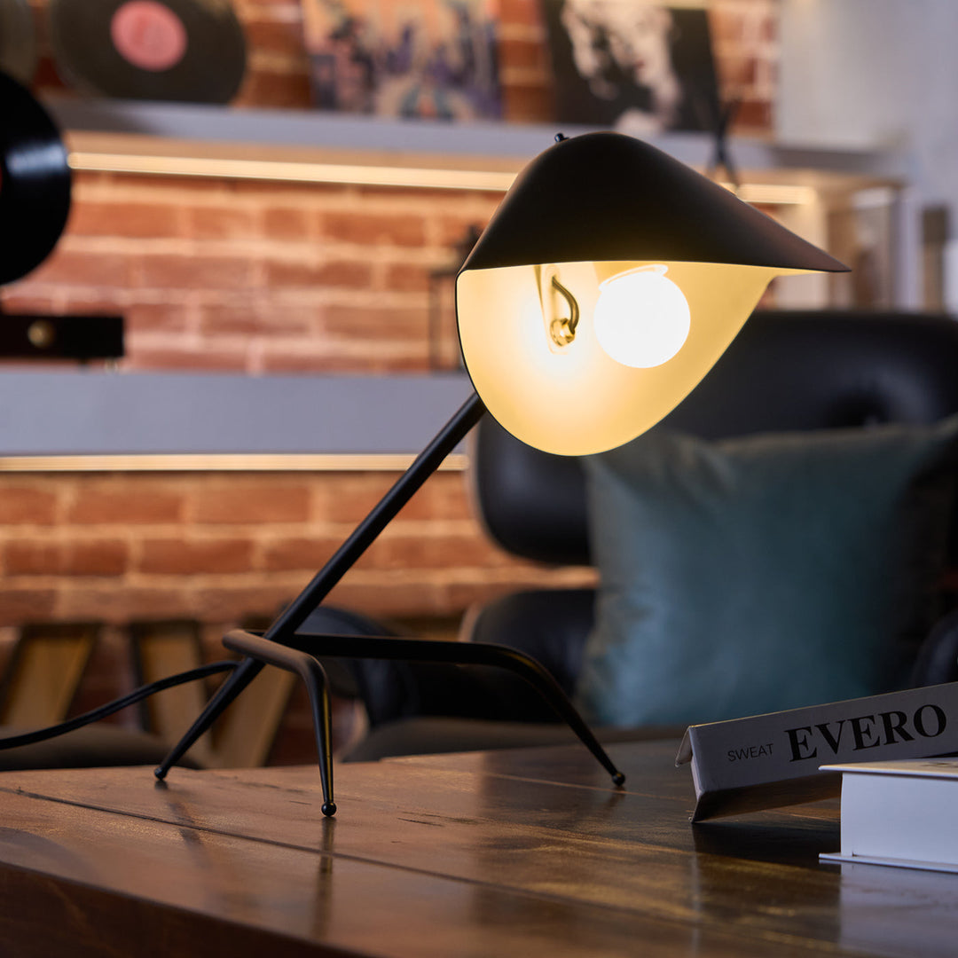 Modern Tripod Table Lamp 12.6' | Kalsten