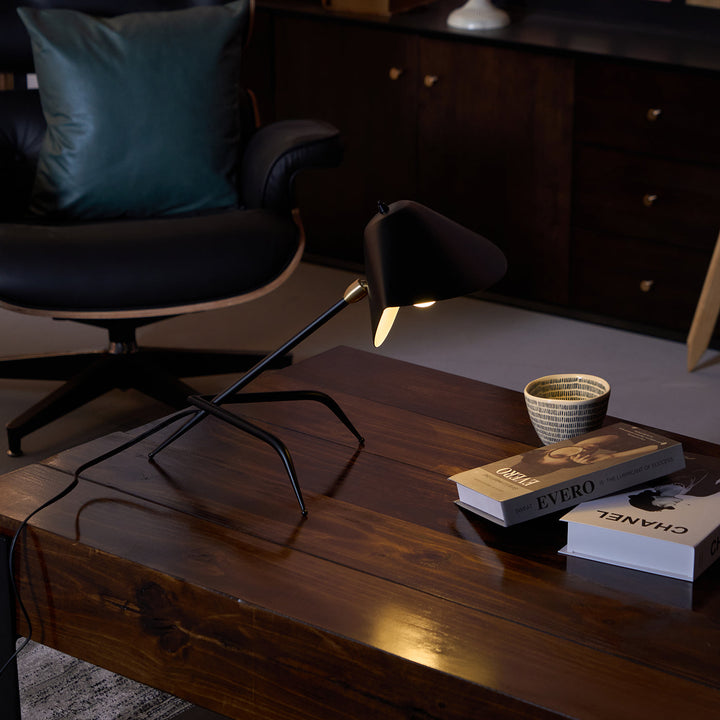 Modern Tripod Table Lamp 12.6' | Kalsten