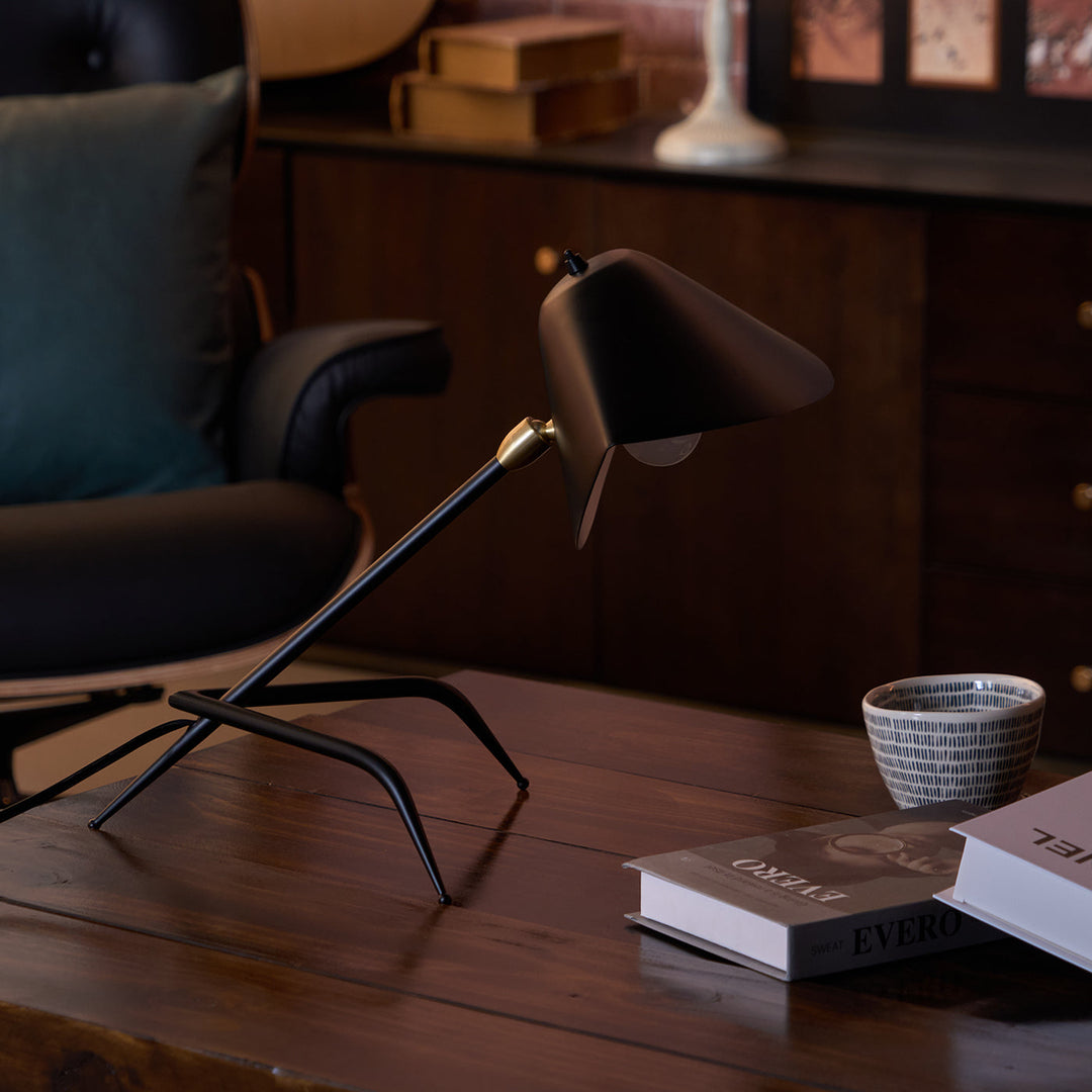 Modern Tripod Table Lamp 12.6' | Kalsten