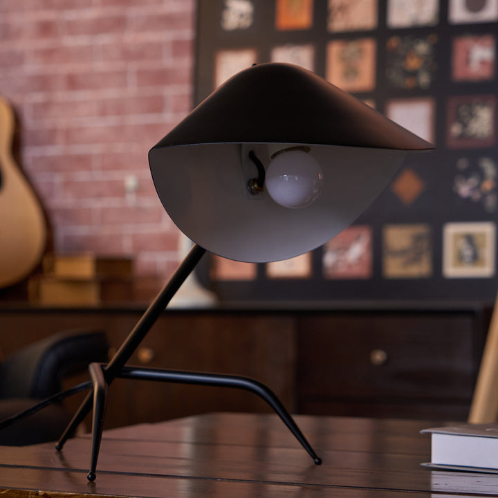 Modern Tripod Table Lamp 12.6' | Kalsten