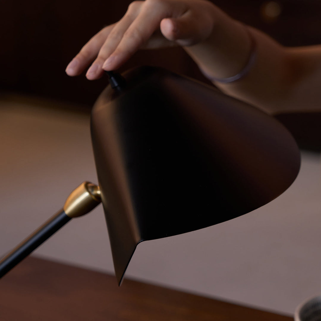 Modern Tripod Table Lamp 12.6' | Kalsten