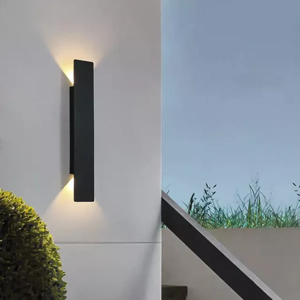 Waterproof LED Outdoor Garden Wall Lamp