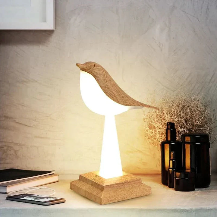 Eclectus Bird-Inspired LED Table Lamp | Kalsten