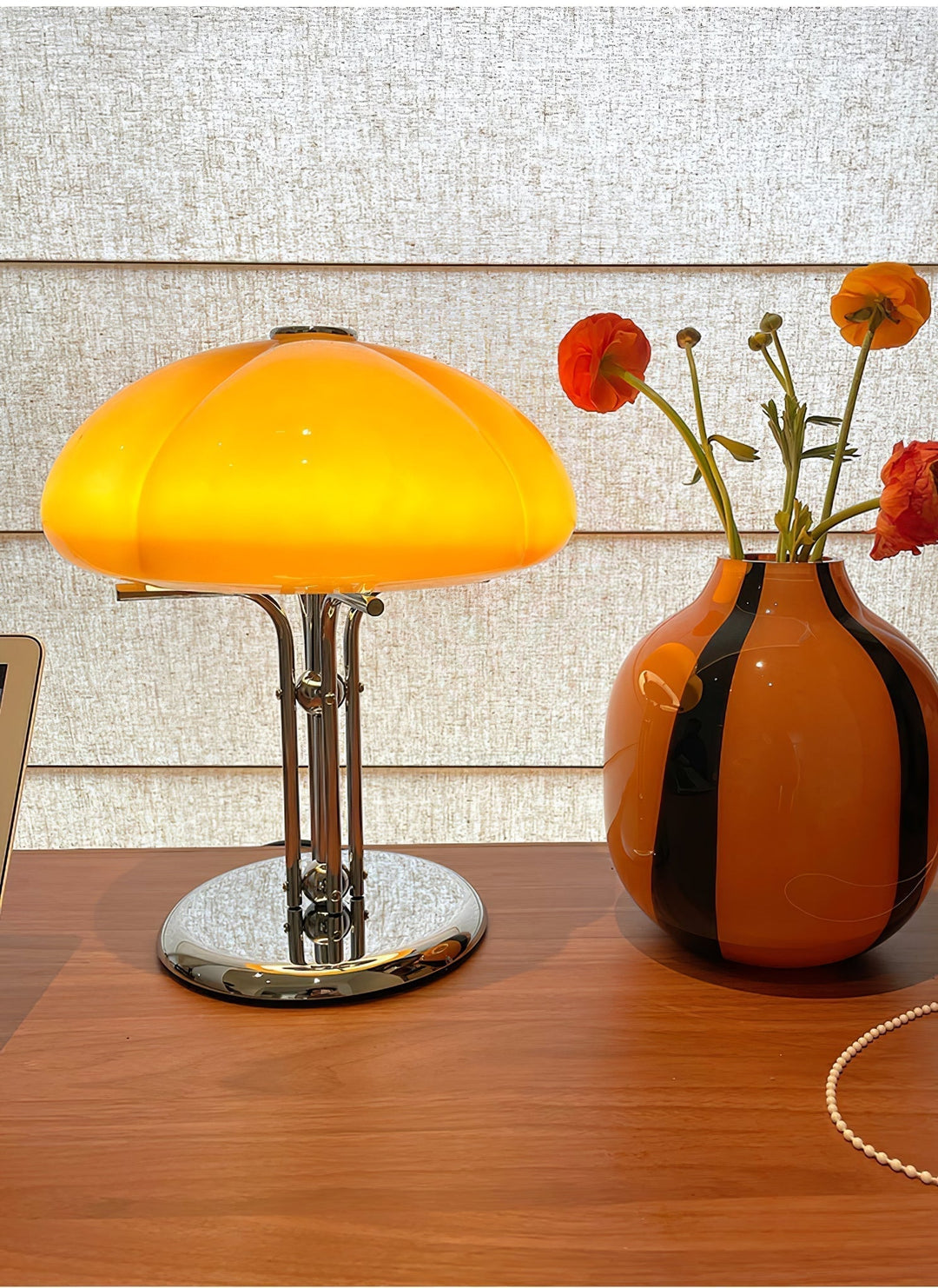 Mushroom Bauhaus Table Lamp | Kalsten