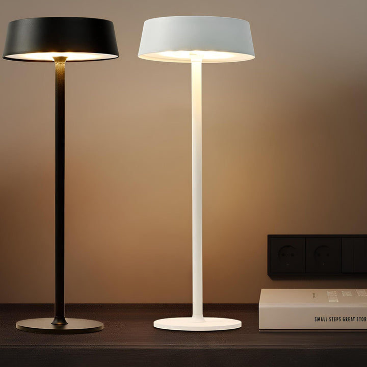 Sleek Modern Table Lamp | Kalsten