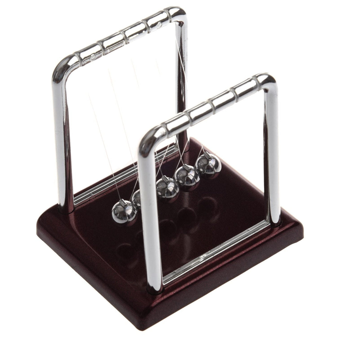 Newton's Cradle Balance Balls | Kalsten