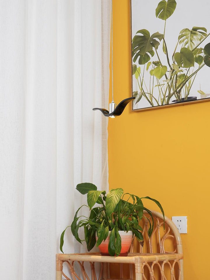 Seagull Resin Pendant Light | Kalsten