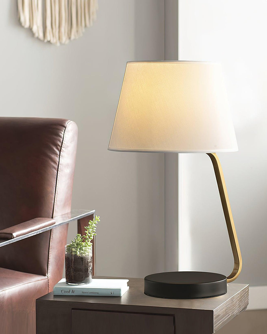 Noir Arc Table Lamp 10.6' | Kalsten