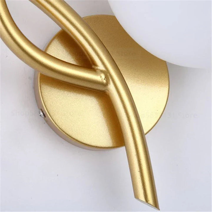 Modern Scandinavian Wall Light made of Iron – Minimalist LED Wall Lamp for Living Room & Bedroom | Kalsten