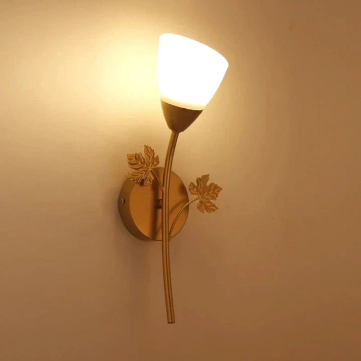 Requirements wall lamp in vintage style with leaf motif – LED lamp for hallway & living room | Kalsten