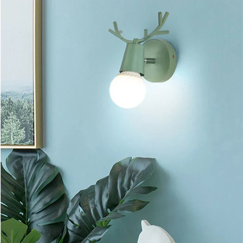 Modern Antler Wall Lamp – Wood and Metal LED Light for Children's Room & Living Room | Kalsten