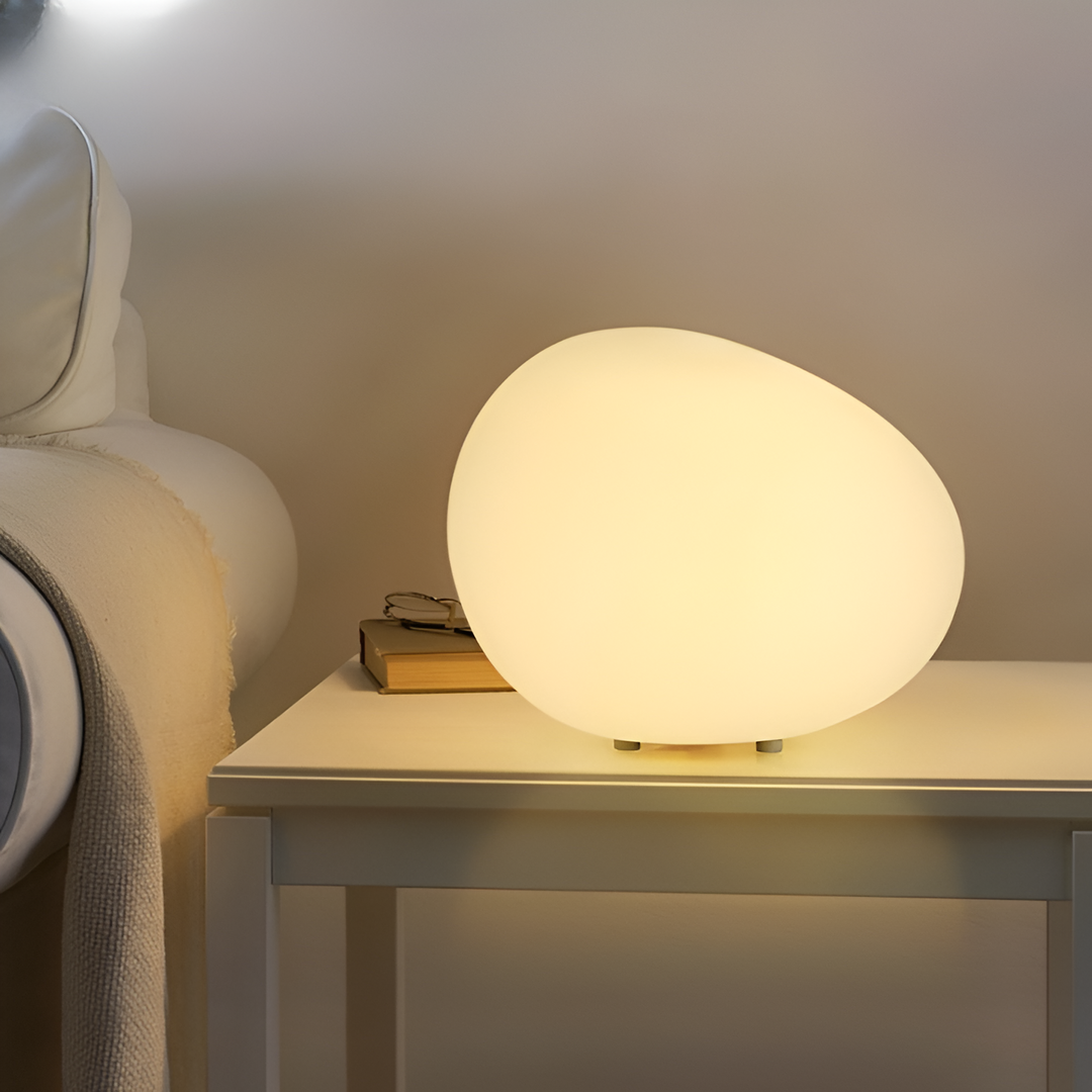 Round Metal Table Lamp in Scandinavian Design | Kalsten