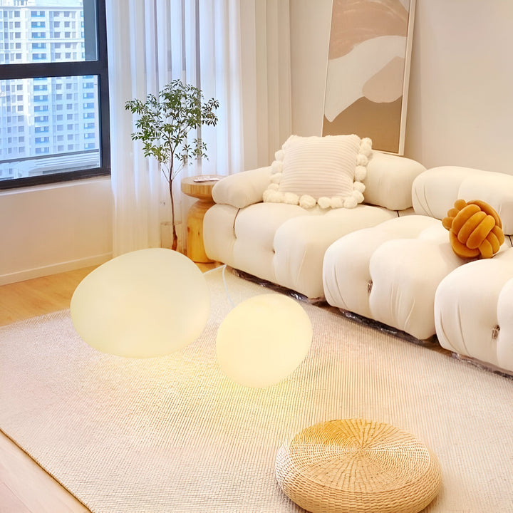 Round Metal Table Lamp in Scandinavian Design | Kalsten
