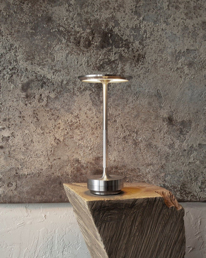 NordicaLight Luxe Wireless Table Lamp for Elegant Lighting | Kalsten