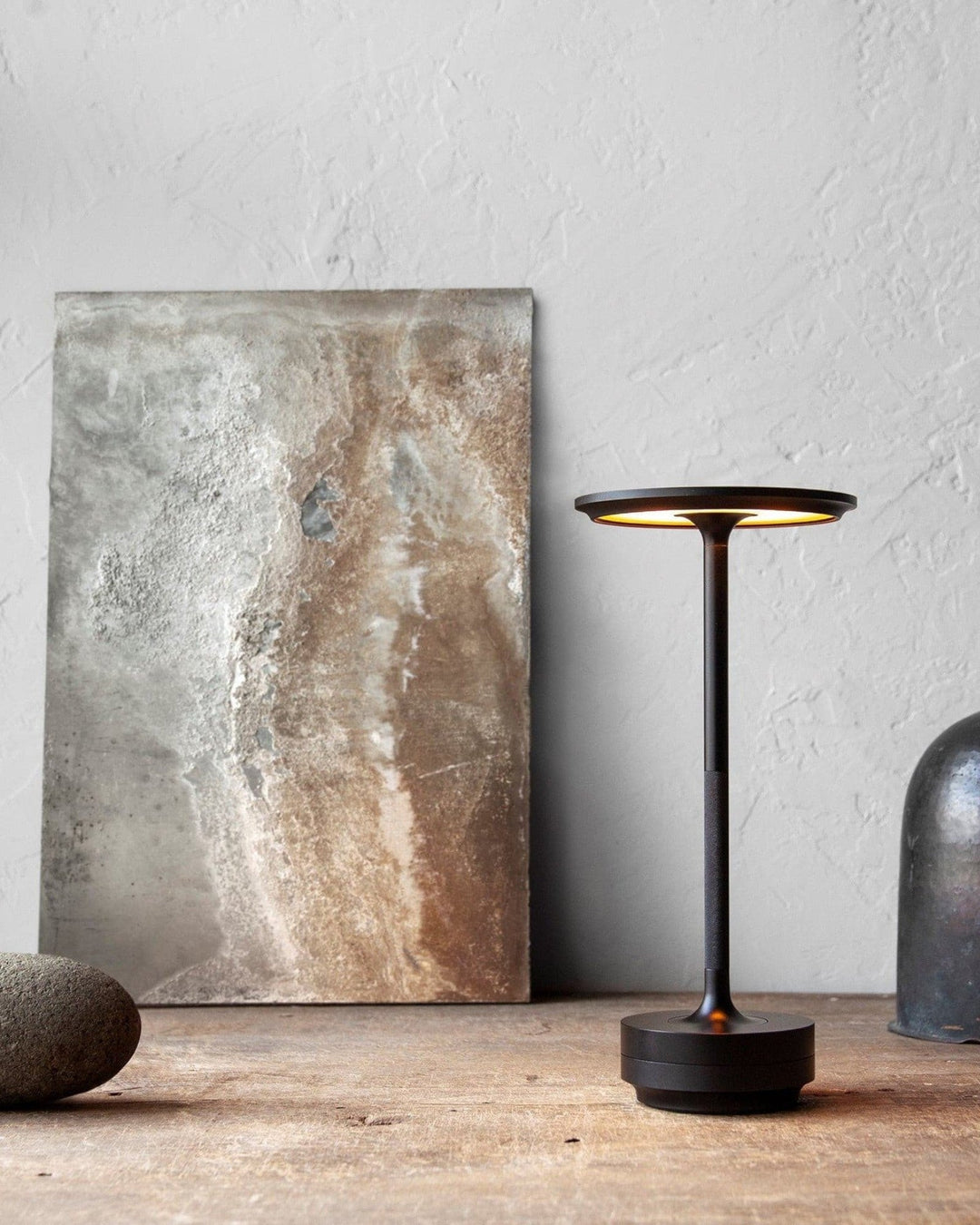 NordicaLight Luxe Wireless Table Lamp for Elegant Lighting | Kalsten