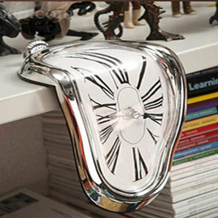 Distorted Melting Clock | Kalsten