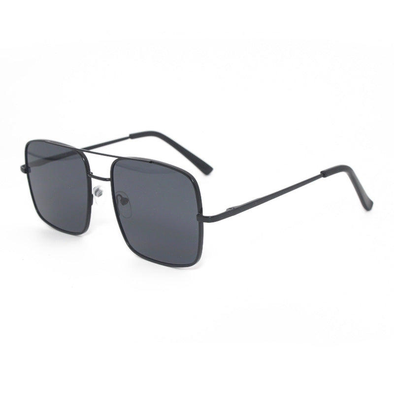 Fashionable Oversized Sunglasses in Elegant Square Design Kalsten