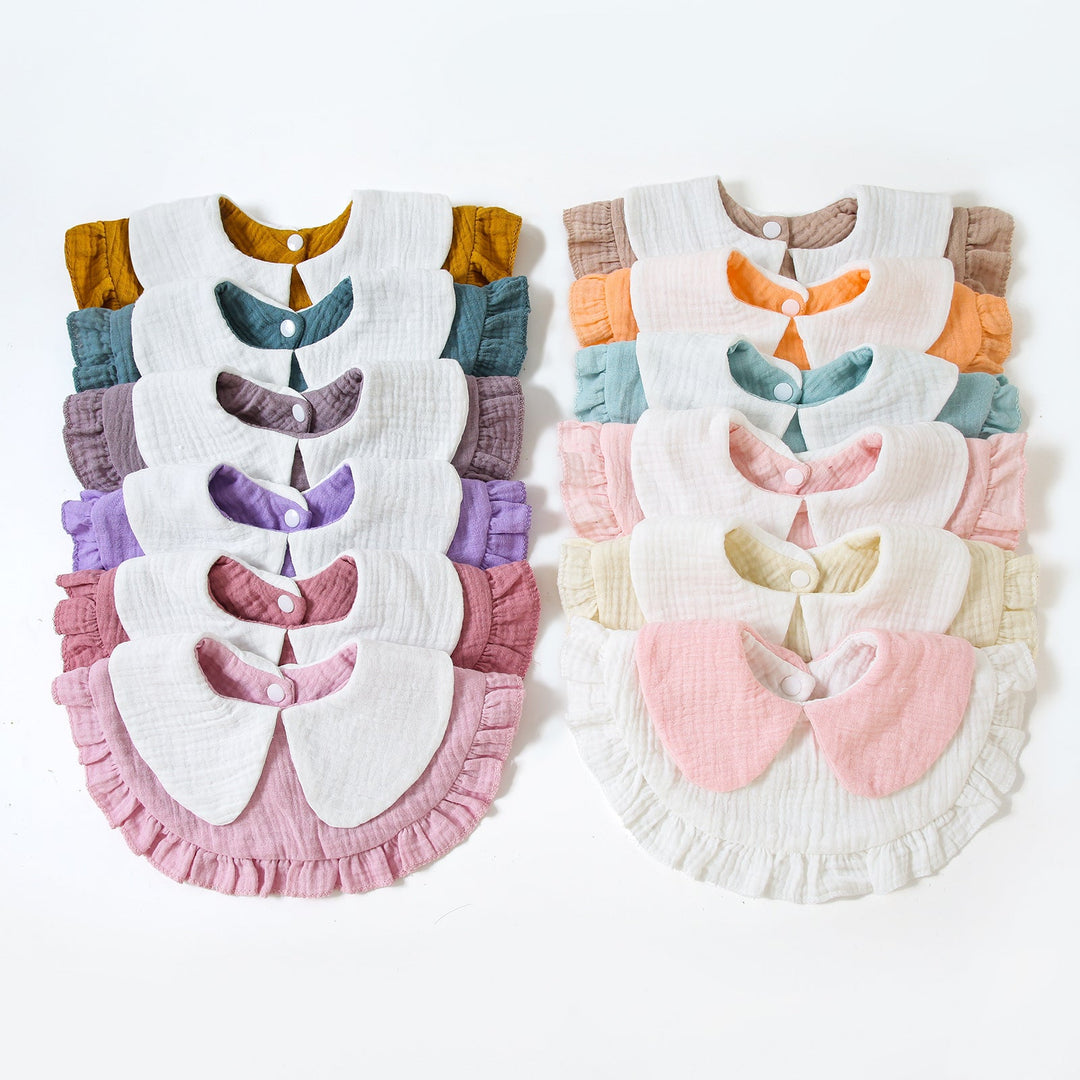 Ruffled Muslin Baby Bib kalsten