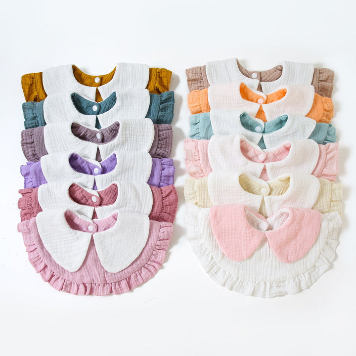 Ruffled Muslin Baby Bib kalsten