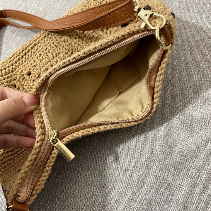 Fashionable crossbody bag with embroidery Kalsten