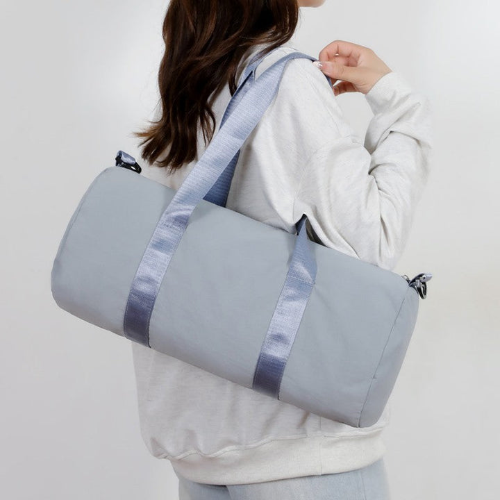 Sporty duffel bag with durable material and adjustable shoulder strap Kalsten