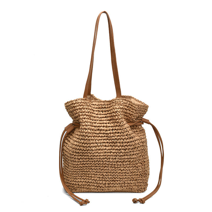 Casual straw bag with modern drawstring Kalsten