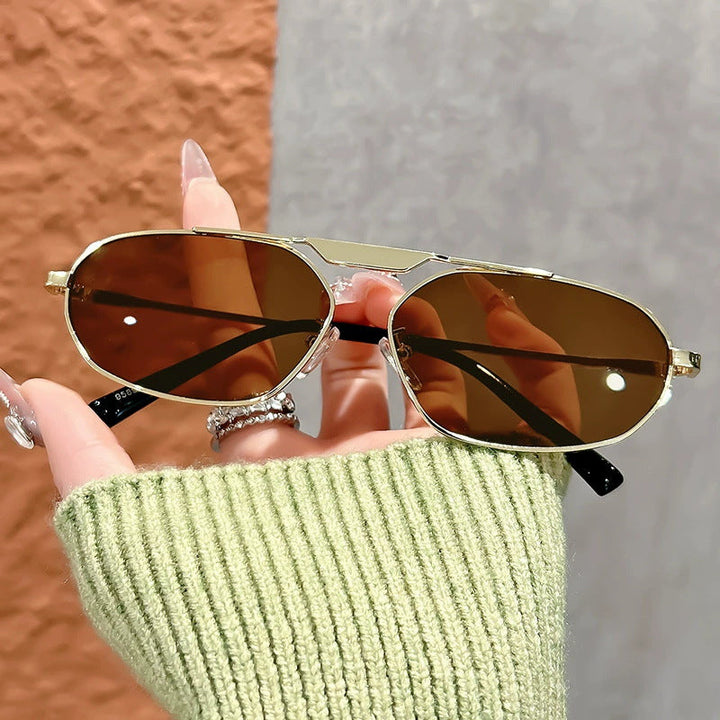 Ladies fashionable sunglasses in elegant polygon design Kalsten