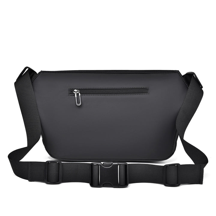 Practical shoulder bag made of waterproof material with an adjustable carrying strap Kalsten