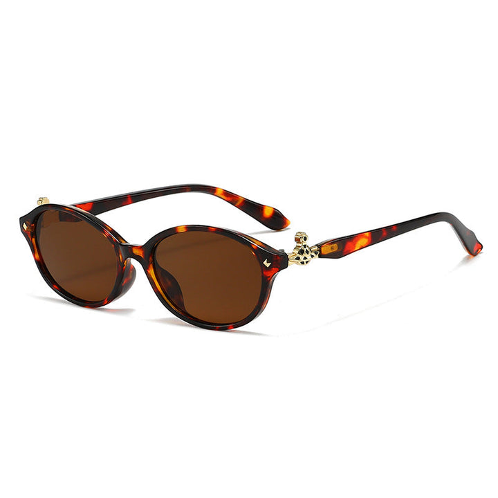 Women's fashionable optical glasses in elegant oval design with golden accents Kalsten