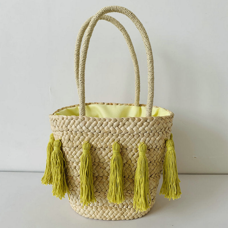 Trendy basket bag with tassels Kalsten