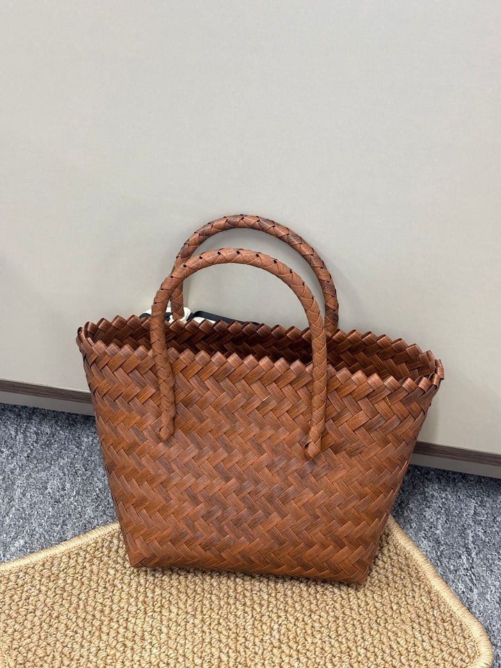 Handwoven basket bag with bamboo handles Kalsten