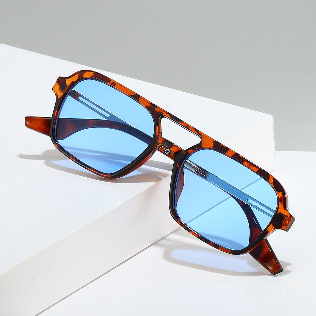 Women's stylish sunglasses in contemporary design with polarized lenses Kalsten