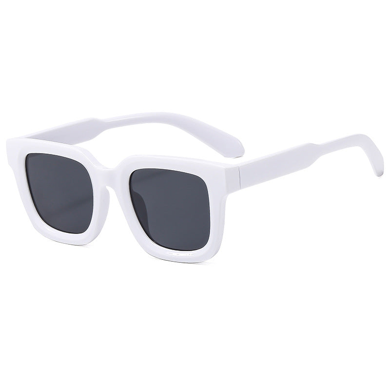 Ladies fashionable square sunglasses with stylish frame Kalsten