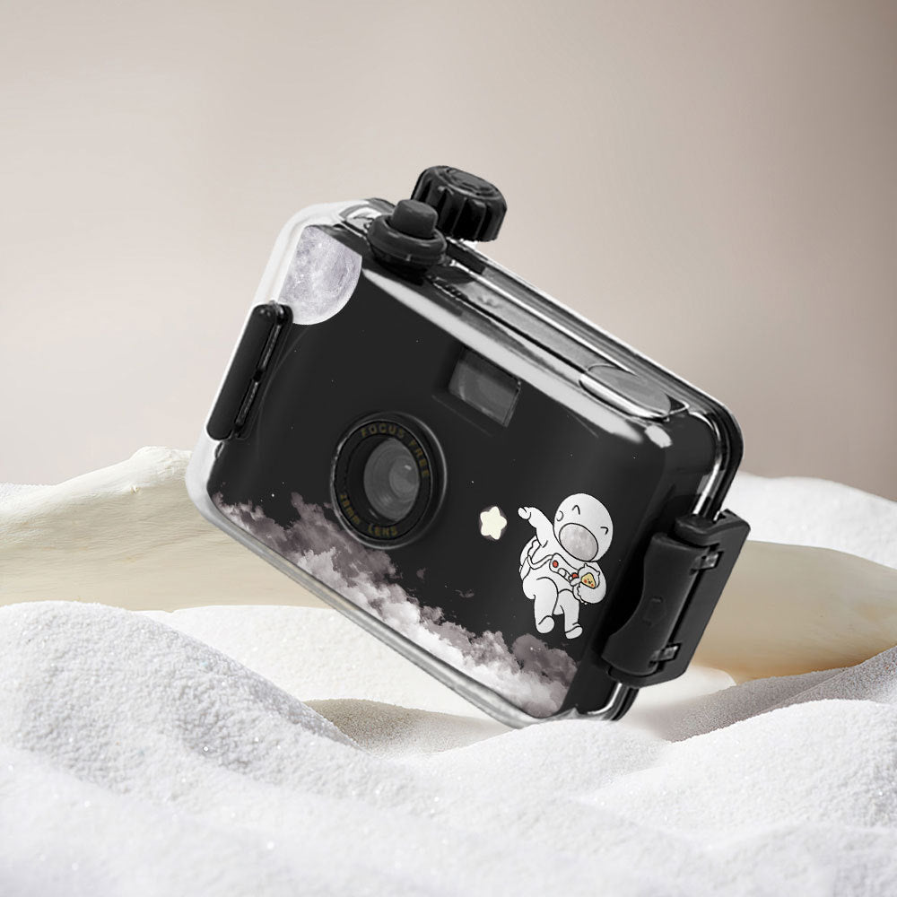 Adventure-Ready Waterproof Film Camera Kalsten