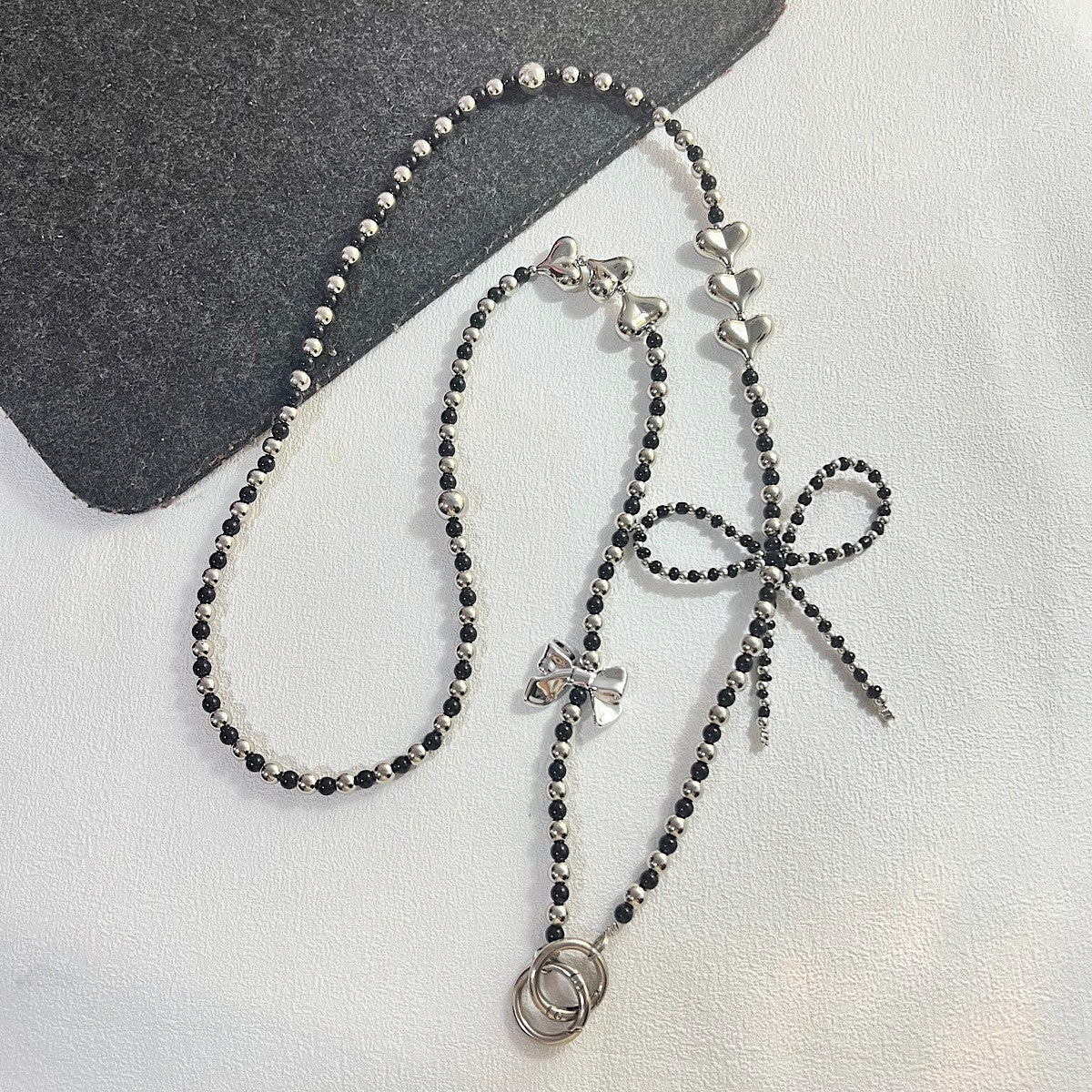 Stylish Pearl and Chain Necklace Acalora