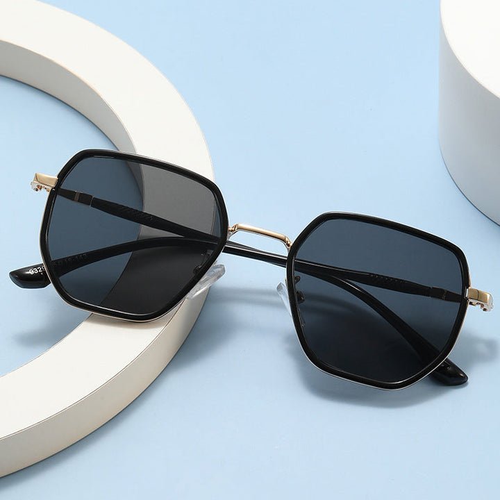 Women geometric sunglasses with elegant lens design Kalsten