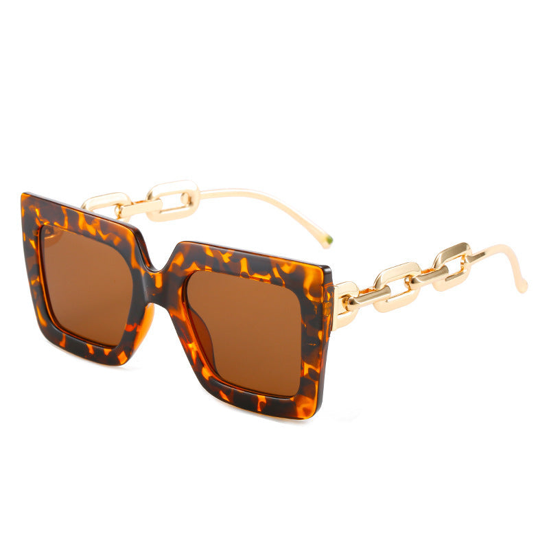 Women Cat-Eye Sunglasses with Luxurious Design and Chain Frame Kalsten
