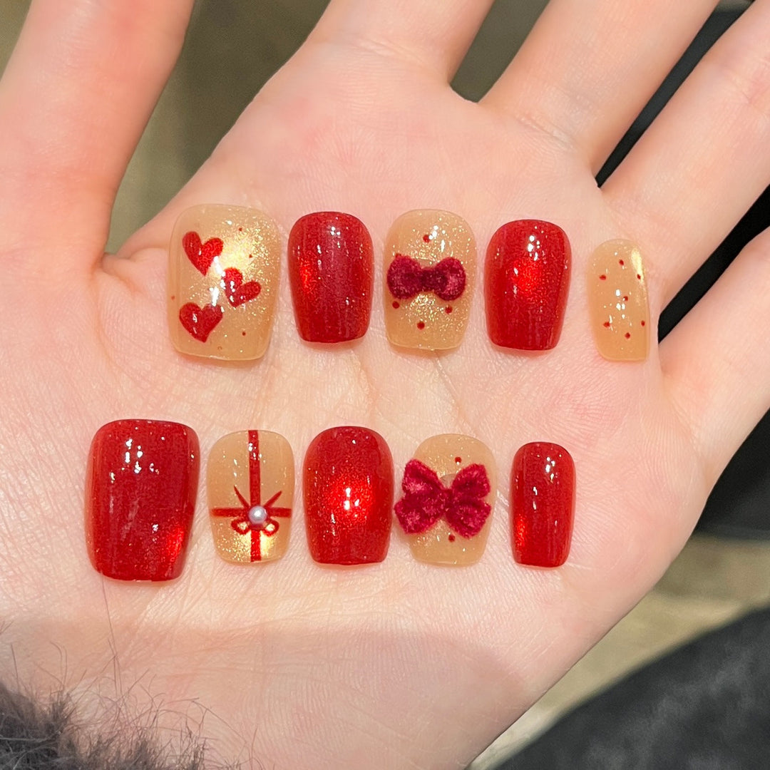 Festively Themed Press-On Nail Art Set Kalsten