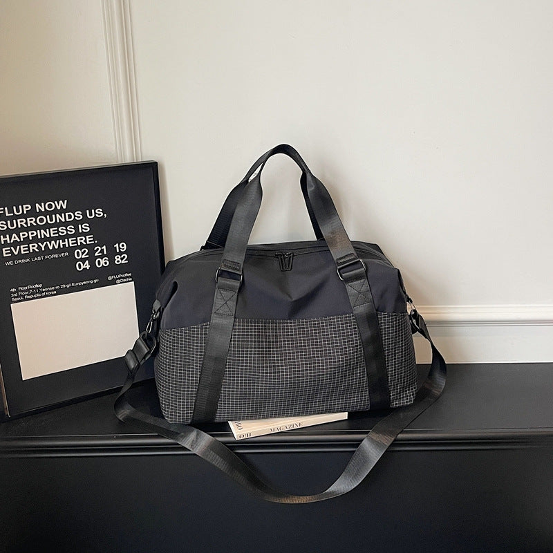 Versatile sports and travel bag with breathable material and robust design Kalsten