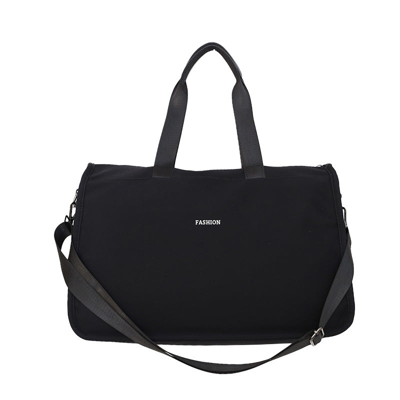 Sporty travel bag with ergonomic carrying handles and versatile compartments Kalsten