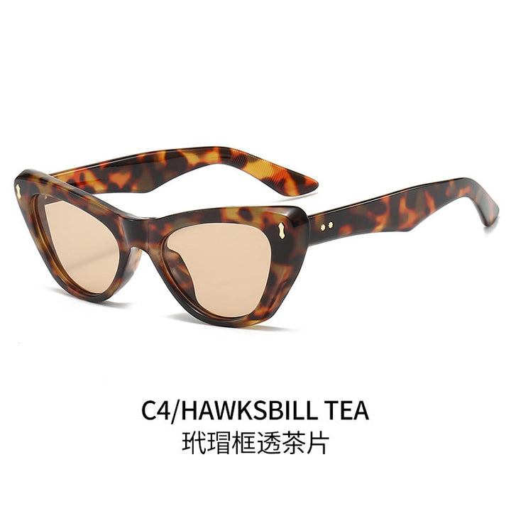 Ladies Cat-Eye Sunglasses with Elegant Accentuated Frame Kalsten
