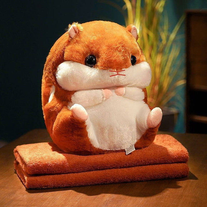 Squirrel-shaped cuddle pillow Kalsten
