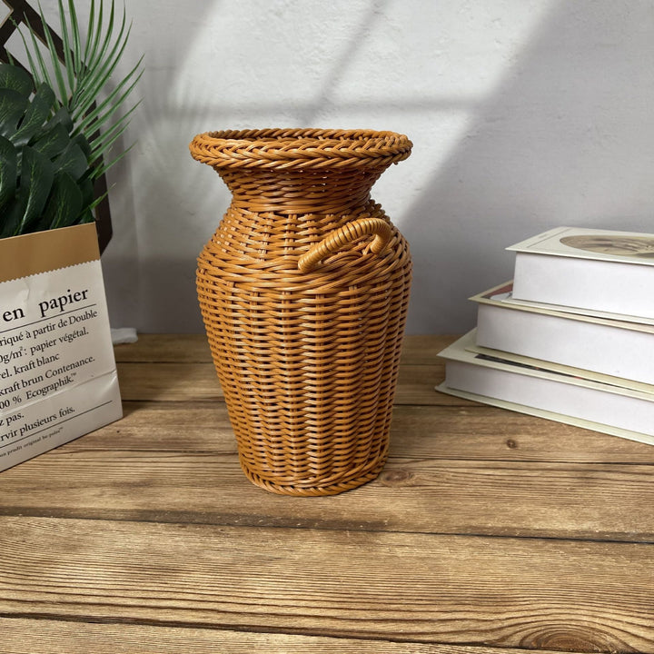 Ladies stylish woven decorative basket Kalsten
