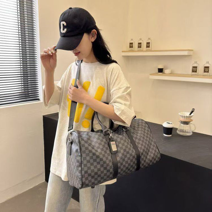 Elegant Travel Bag made of high-quality synthetic leather Kalsten