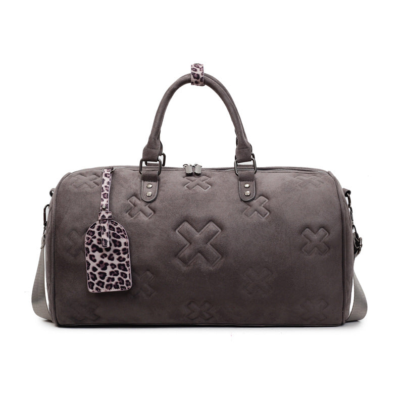 Sporty travel bag with trendy design and practical compartments Kalsten