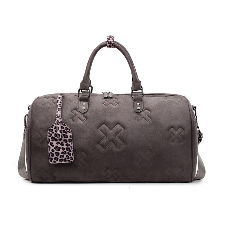 Sporty travel bag with trendy design and practical compartments Kalsten