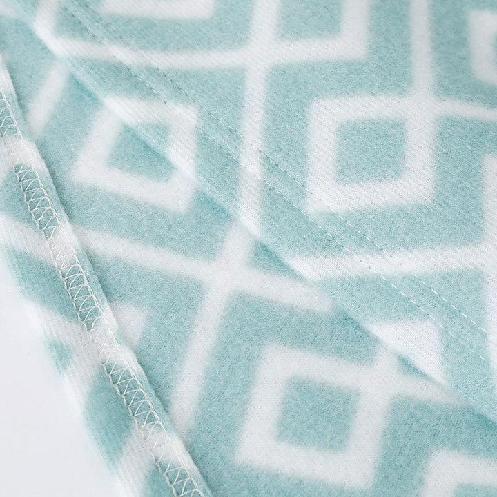 Women's patterned and cozy bedspread Kalsten